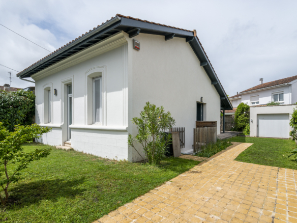 Mérignac Arlac Maison 116 M2 4 CH Avec Jardin et Garage